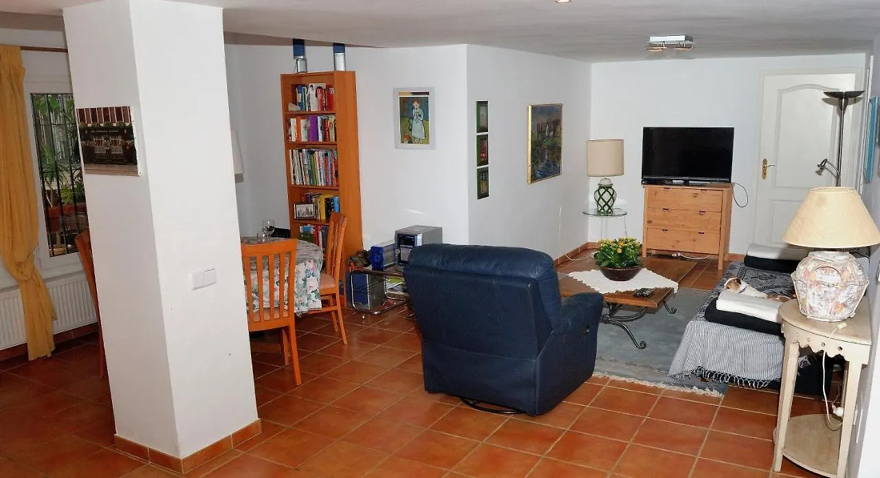 La Casita Blanca Apartment Marbella